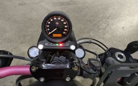 HARLEY HARLEY XL883N LE2