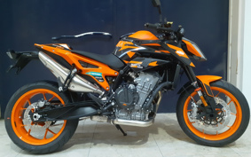 KTM 890 DUKE GP TU940