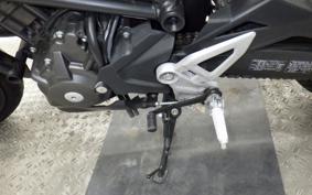 HONDA CB250R 2015 MC52