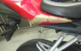 TRIUMPH DAYTONA 675 2009