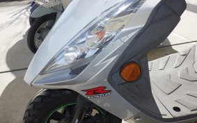 SUZUKI GSR125