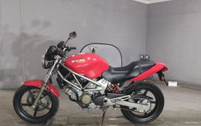 HONDA VTR 250 MC33