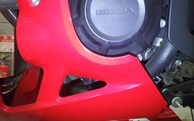 HONDA CBR650R E-Clutch 2025 RH17
