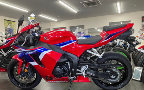 HONDA CBR600RR 2024 PC40