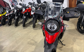 SUZUKI STROM 250 DS11A