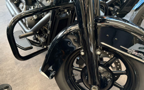 HARLEY FLHCS 2022 YBK