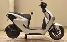 HONDA EM1 e: EF16