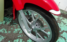 HONDA SUPER CUB 110 HELLOKITTY JA59