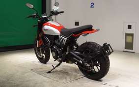 DUCATI SCRAMBLER ICON