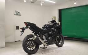 SUZUKI GSX250 R