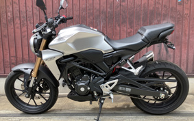 HONDA CB250R MC52