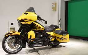 HARLEY FLHXSE 1800CVO 2015