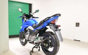 SUZUKI GSR250 2014