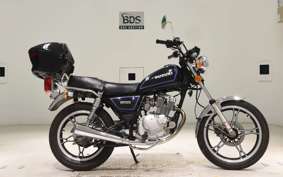 SUZUKI GN125 H 2001