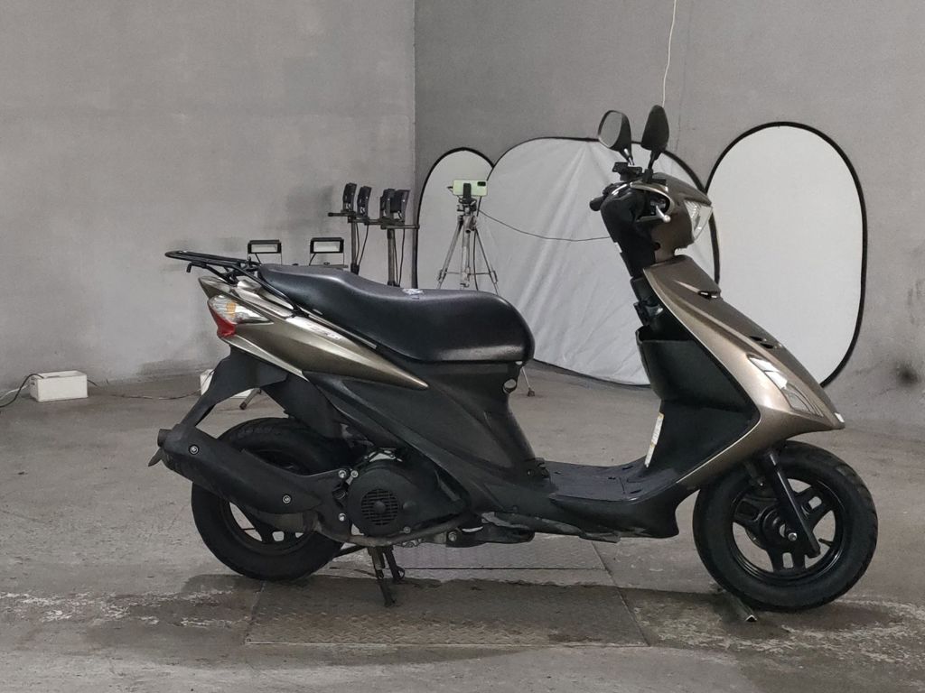 Фото Suzuki ADDRESS V125 с японского аукциона