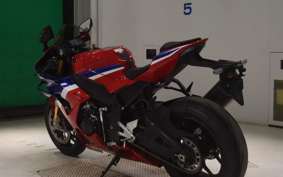 HONDA CBR1000RR RSP 2025 SC82
