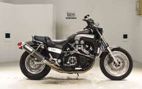 YAMAHA VMAX 2001