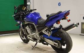 YAMAHA FZS1000 FAZER 2001 RN061
