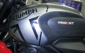 TRIUMPH TRIDENT 660 2022