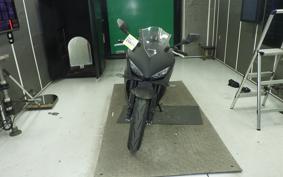 HONDA CBR650R E-Clutch 2025 RH17
