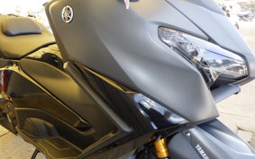 YAMAHA T-MAX 560 T SJ21J