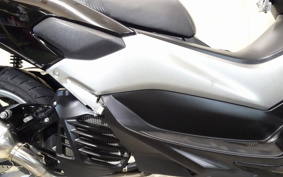 YAMAHA N-MAX SE86J