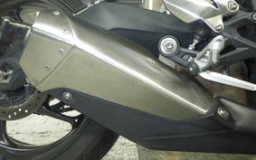 TRIUMPH STREET TRIPLE 85 2013