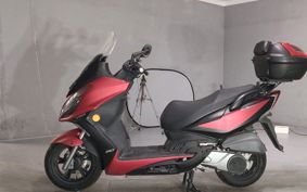 KYMCO G-Dink250 ..