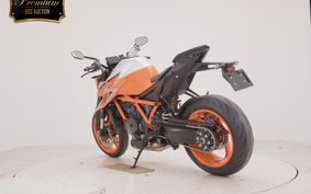 KTM 1290 SUPER DUKE R EVO