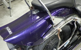 SUZUKI BOULEVARD 400 2007