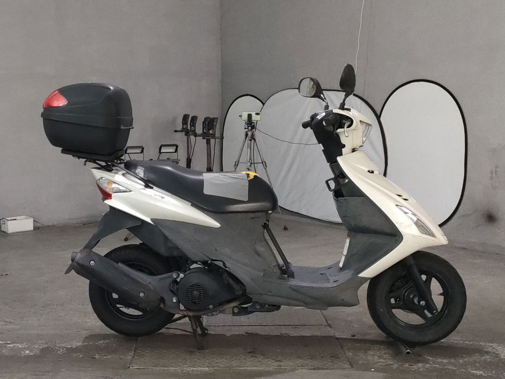 Фото Suzuki ADDRESS V125 с японского аукциона
