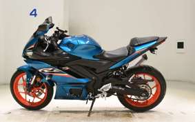 YAMAHA YZF-R25 2017 RG43J