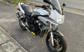 YAMAHA FZ400 1997 4YR