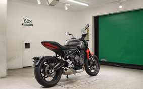 TRIUMPH TRIDENT 660 2025
