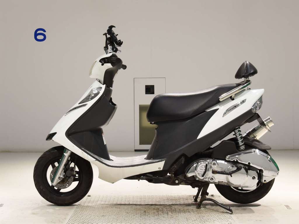 Фото Suzuki ADDRESS V125 G 2018 с японского аукциона