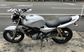 SUZUKI GSX250 ZR250C