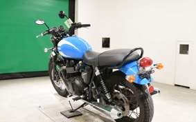 TRIUMPH BONNEVILLE SPIRIT 2015