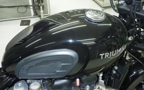 TRIUMPH BONNEVILLE BOBBER 2023