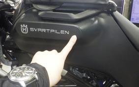 HUSQVARNA SVARTPILEN 125 1999