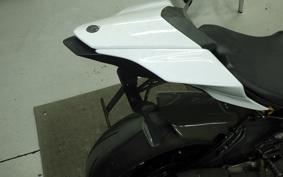 YAMAHA YZF-R6 2019