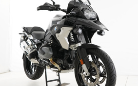 BMW R1250GS TRIPLE BLACK 2023 0M01