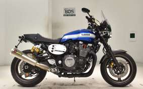 YAMAHA XJR1300 C 2015