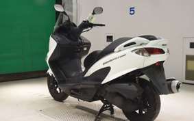 SUZUKI SKYWAVE 200 (Burgman 200)