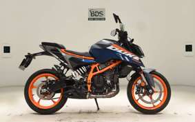 KTM 390 DUKE 2025