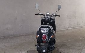 YAMAHA VINO 125 SE24
