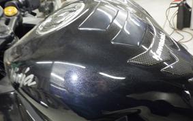 KAWASAKI ZX-25R