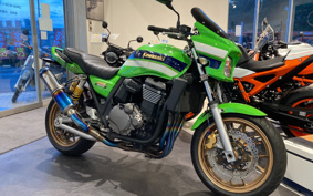 KAWASAKI ZRX1200 DAEG 2012 ZRT20D