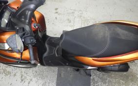 YAMAHA TRICITY 125 SE82J