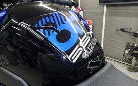 SUZUKI GSX-8R 2025
