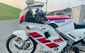 YAMAHA FZR250 2KR